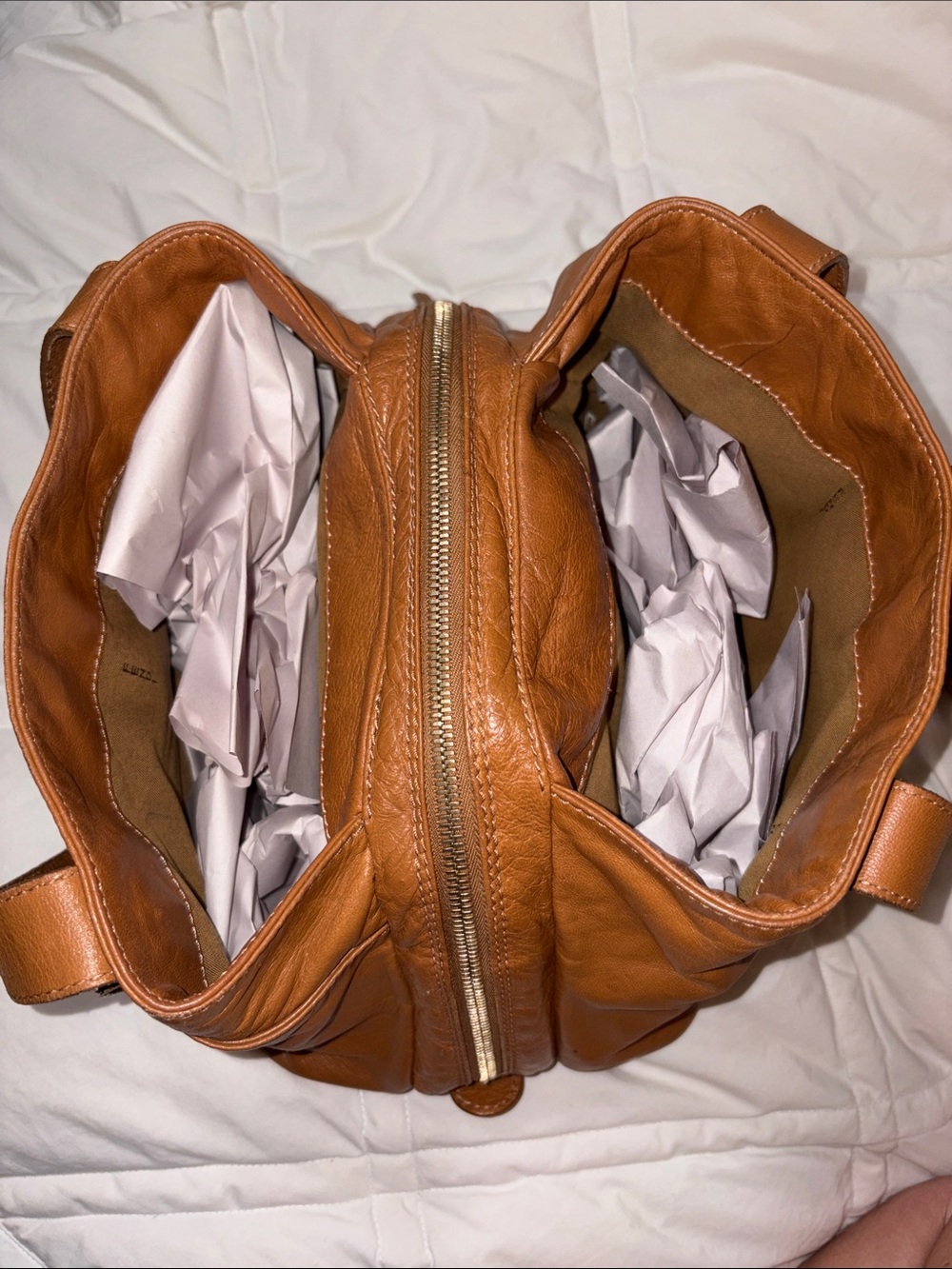 VINTAGE fendi Leather Shoulder Bag with Gold Logo Buckle - Picture 14 of 16